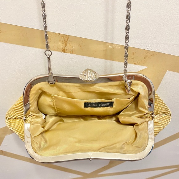 Vintage Golden purse - Picture 4 of 7